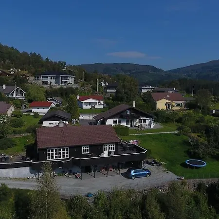 Casa Monami Leilighet I Naturen Naer Bergen Apartment *
