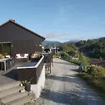 Casa Monami I Naturen Naer Bergen アパート *